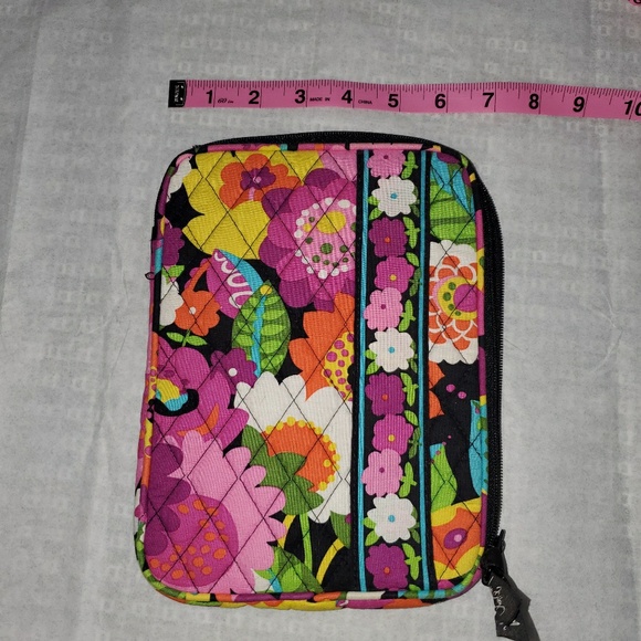 Vera Bradley e-reader cover, new - Picture 3 of 4